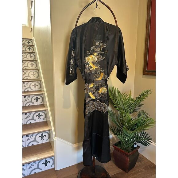 Black Embroidered Satin Unisex  Kimono - Picture 6 of 8
